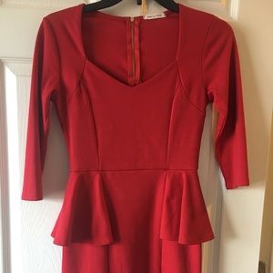 RED PEPLUM SWEET HEART ZIP BACK BODY CON MINI